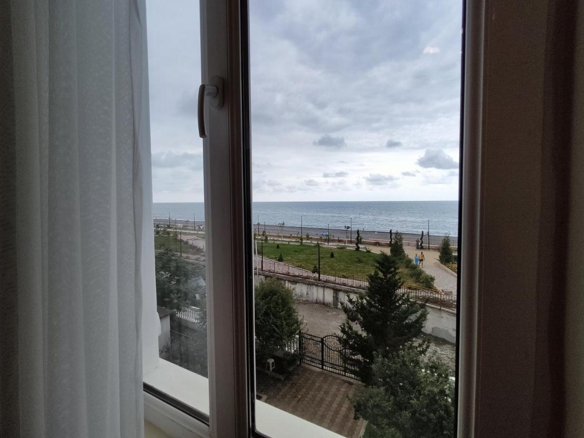 Guesthouse White Swan Kobuleti Eksteriør bilde