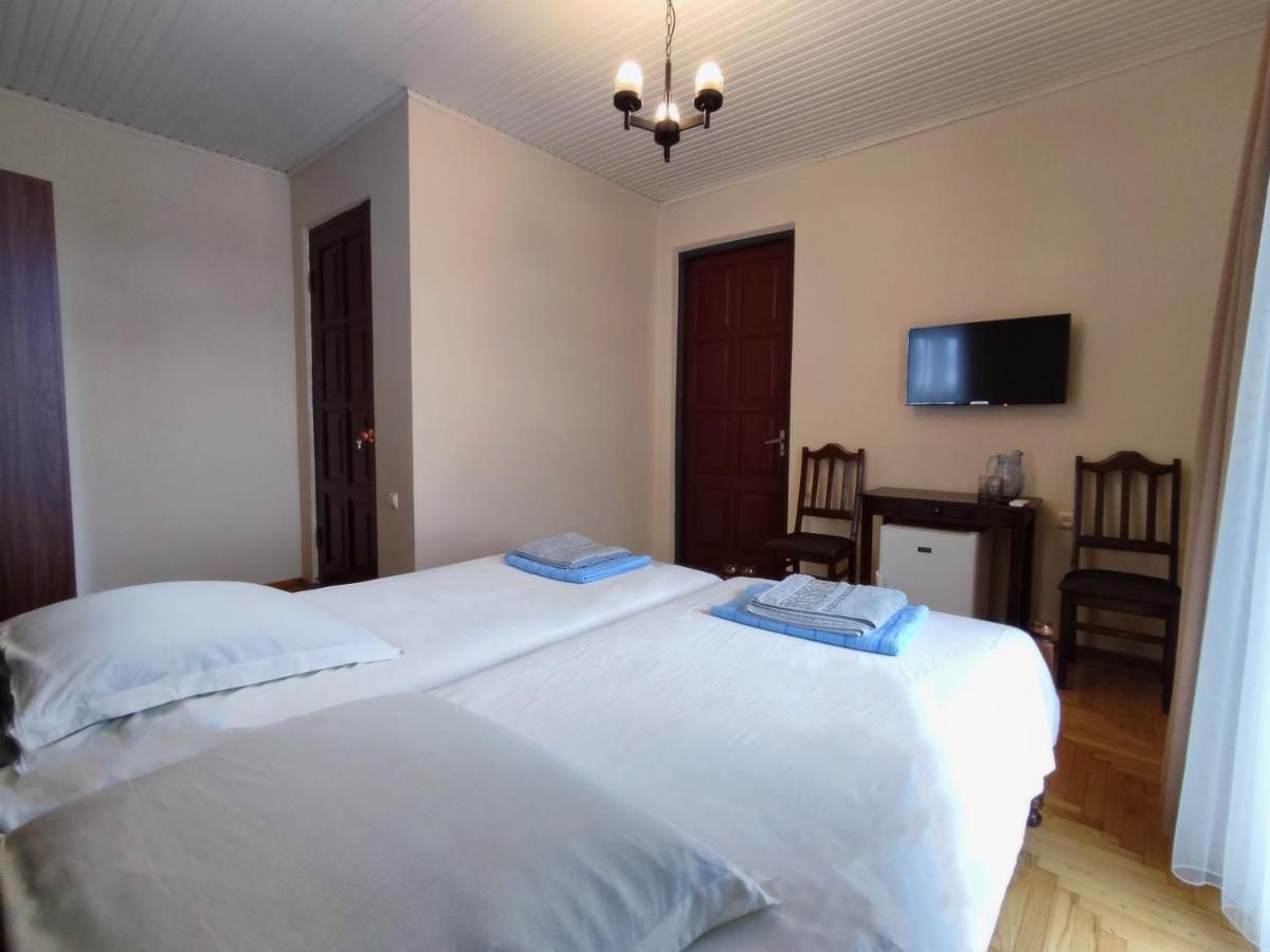 Guesthouse White Swan Kobuleti Eksteriør bilde