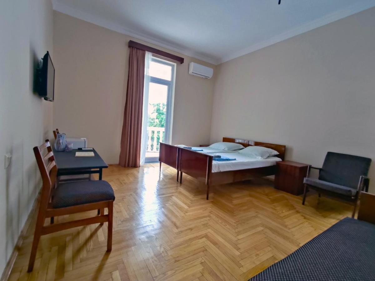 Guesthouse White Swan Kobuleti Eksteriør bilde