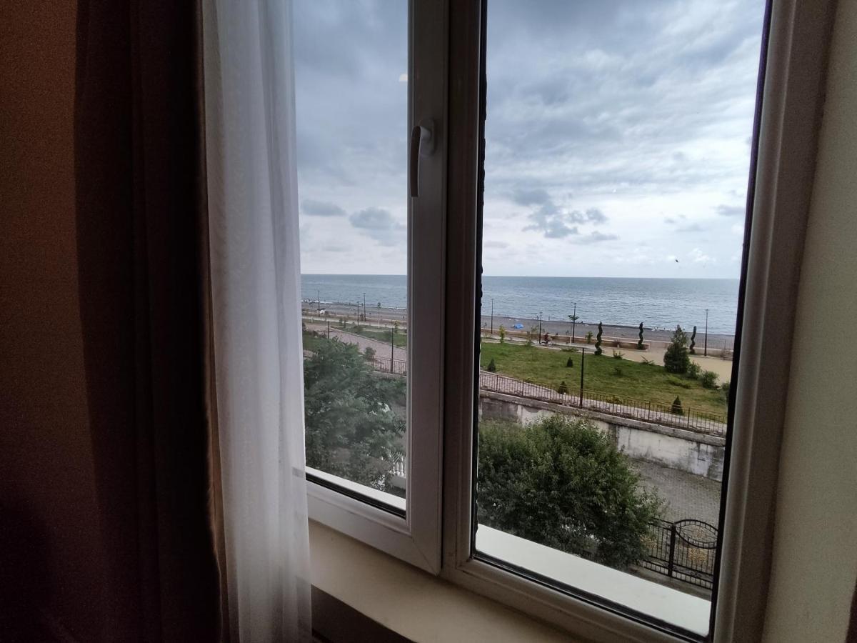 Guesthouse White Swan Kobuleti Eksteriør bilde