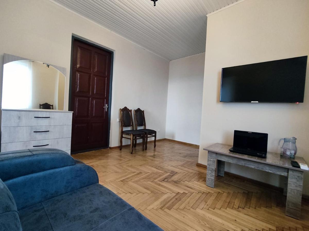 Guesthouse White Swan Kobuleti Eksteriør bilde