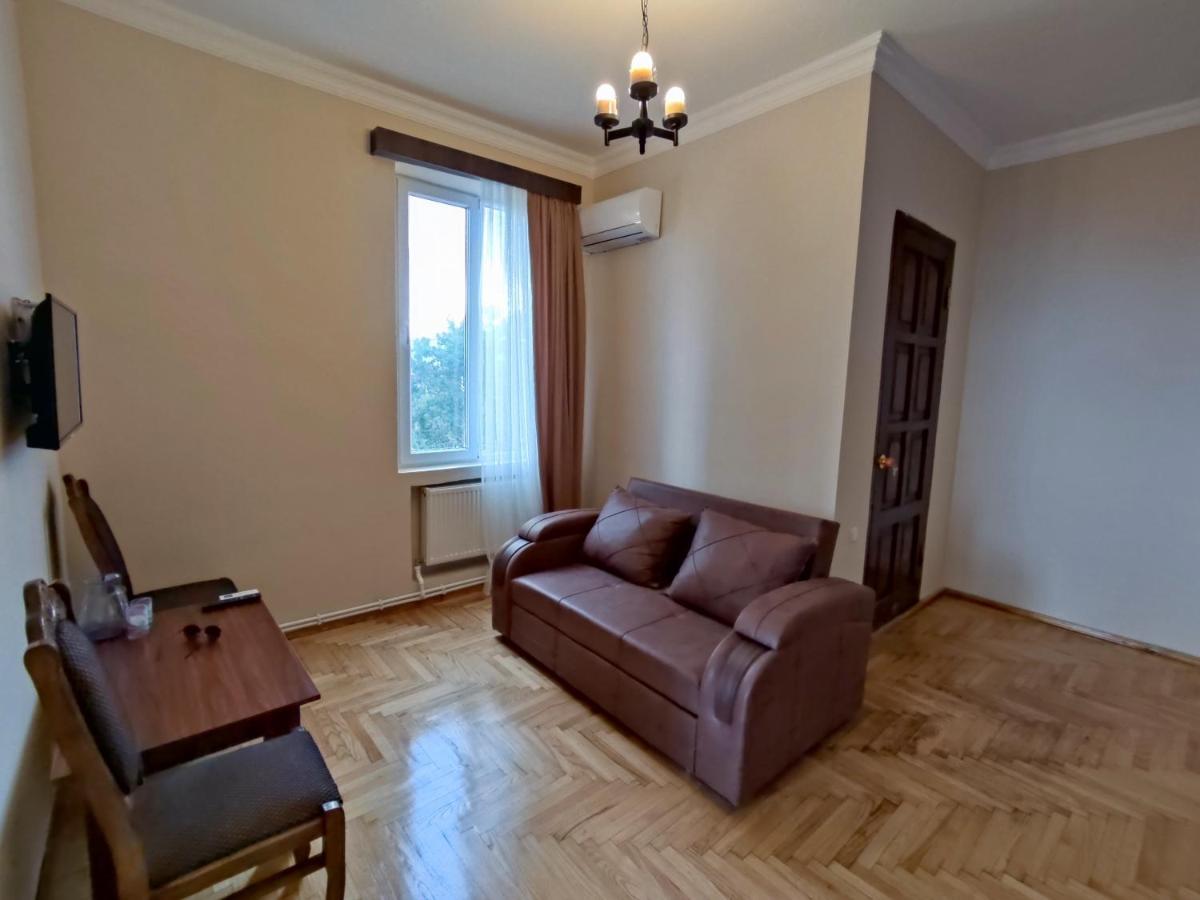 Guesthouse White Swan Kobuleti Eksteriør bilde