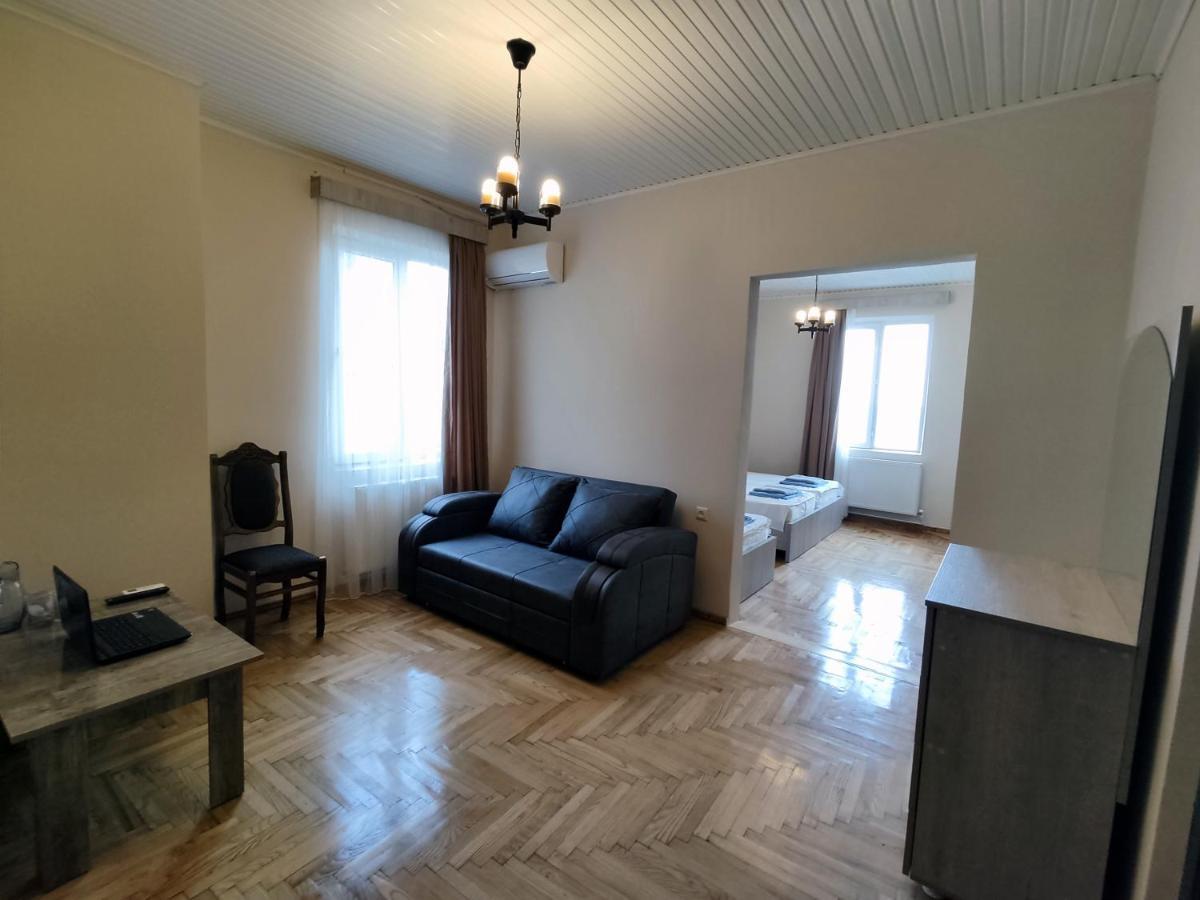 Guesthouse White Swan Kobuleti Eksteriør bilde