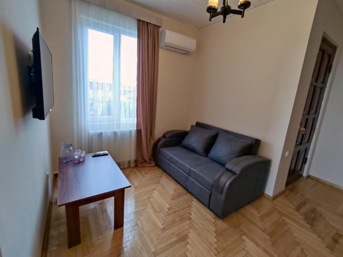 Guesthouse White Swan Kobuleti Eksteriør bilde