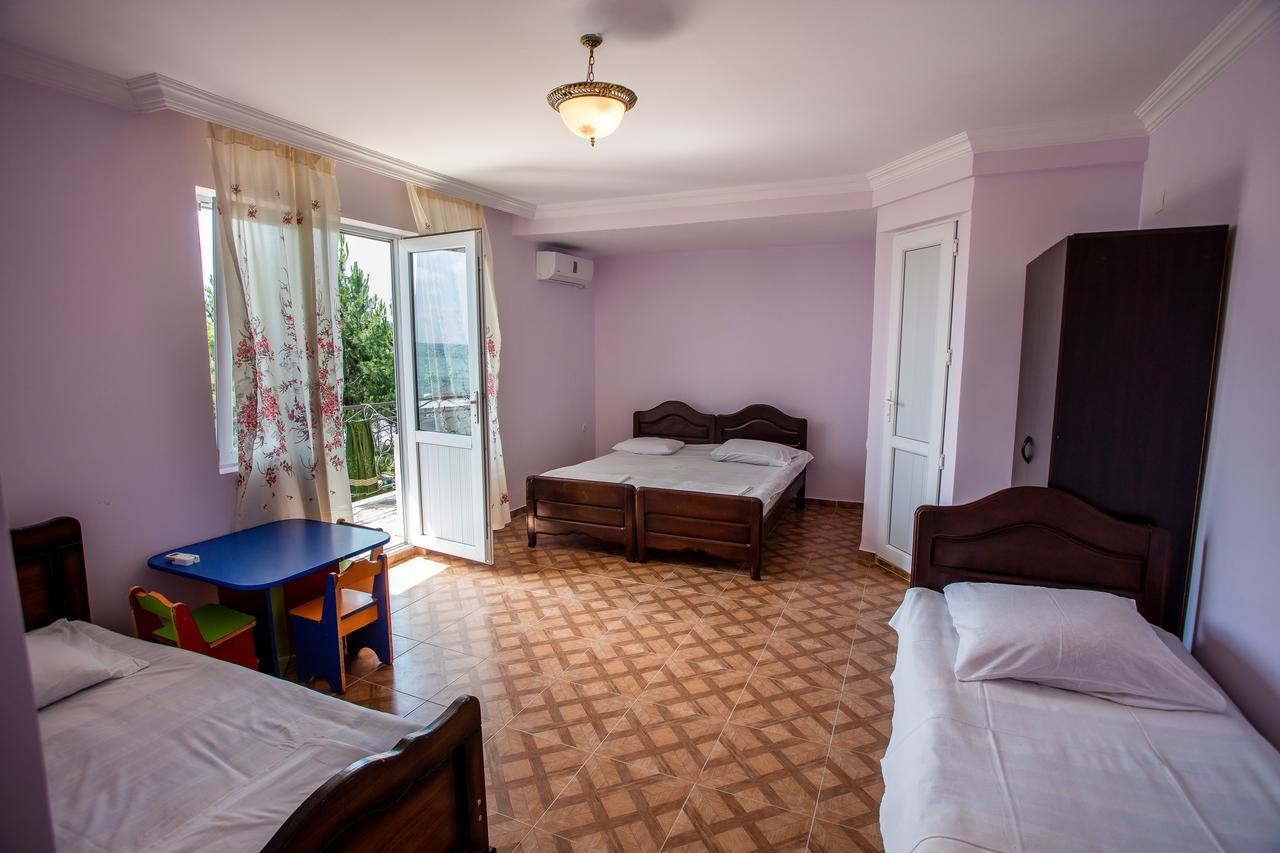 Guesthouse White Swan Kobuleti Eksteriør bilde