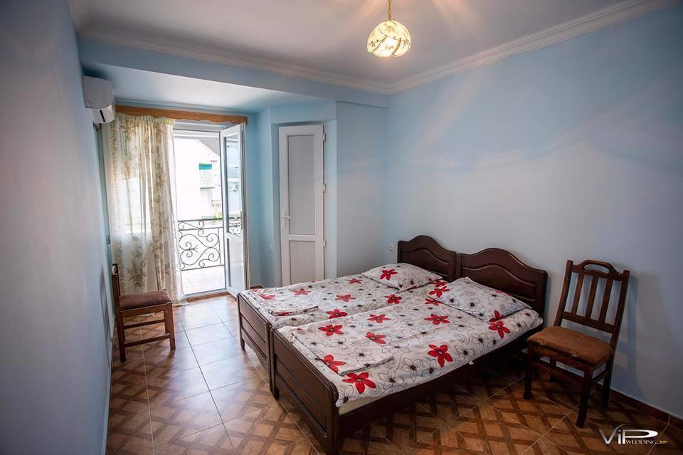 Guesthouse White Swan Kobuleti Eksteriør bilde